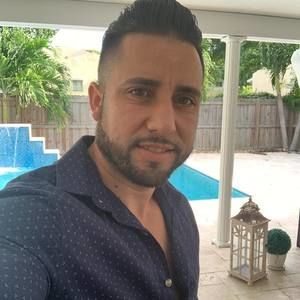 Meet your Posher, Adt ricardo herrera